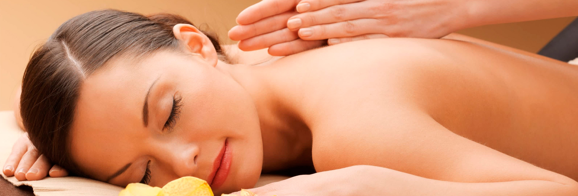 La importancia de los masajes tántricos