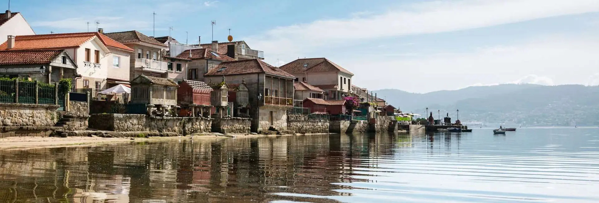 Combarro (Pontevedra - Galicia - España) Combarro (Pontevedra - Galicia - España)