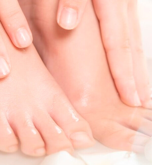 ¿Pueden los hongos en las uñas de los pies desaparecer por sí solos?